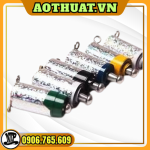 Ảo thuật khăn hóa gậy thép nhiều màu